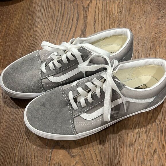 Old Skool Shoe size junior 7 - Picture 1 of 3